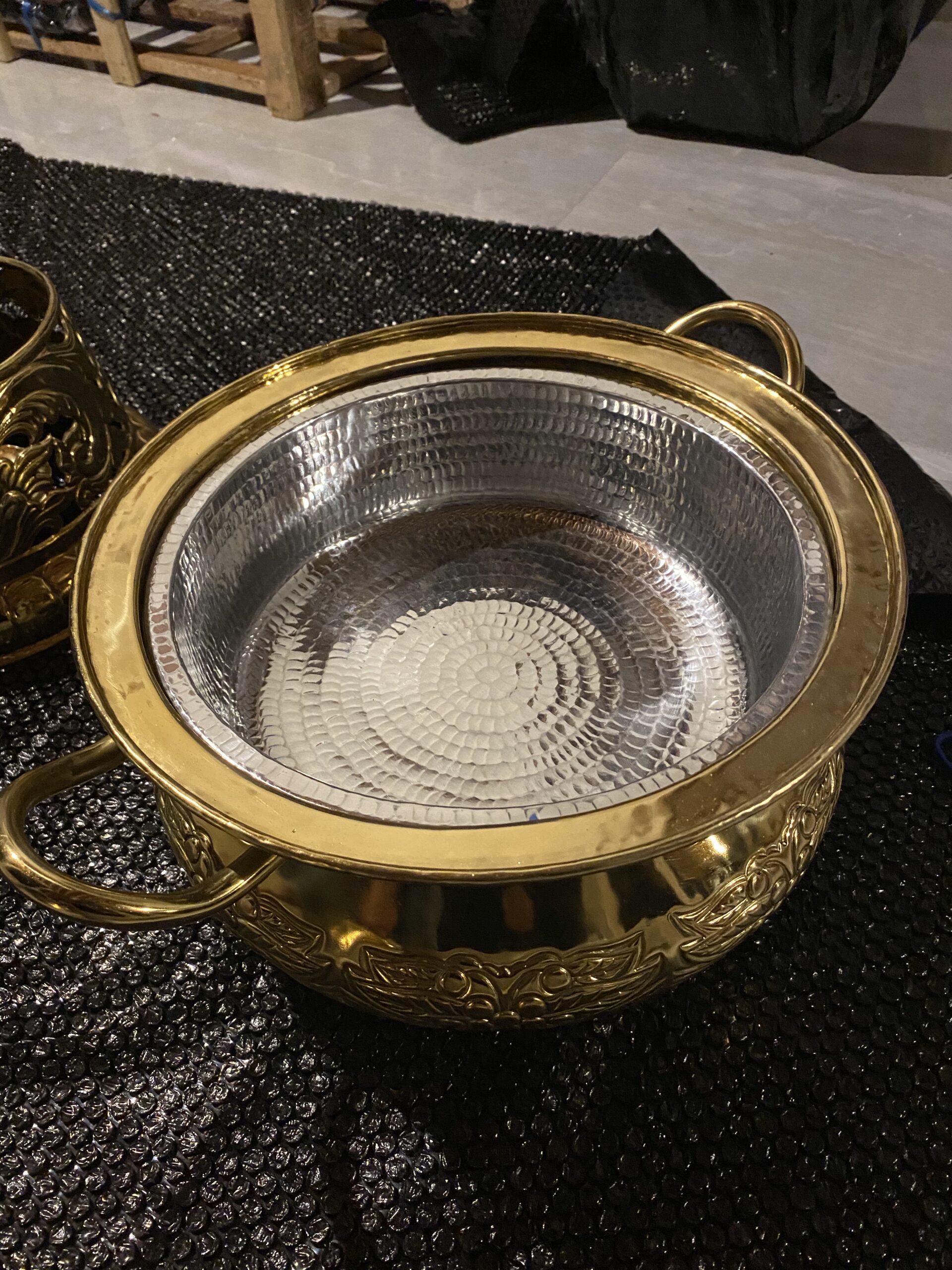 chaffingdish roemah tembaga
