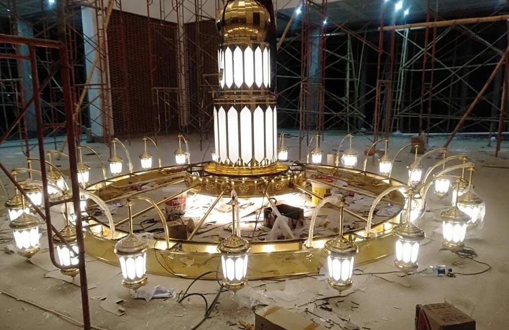 Kubah Tembaga dan Lampu Nabawi untuk Masjid
