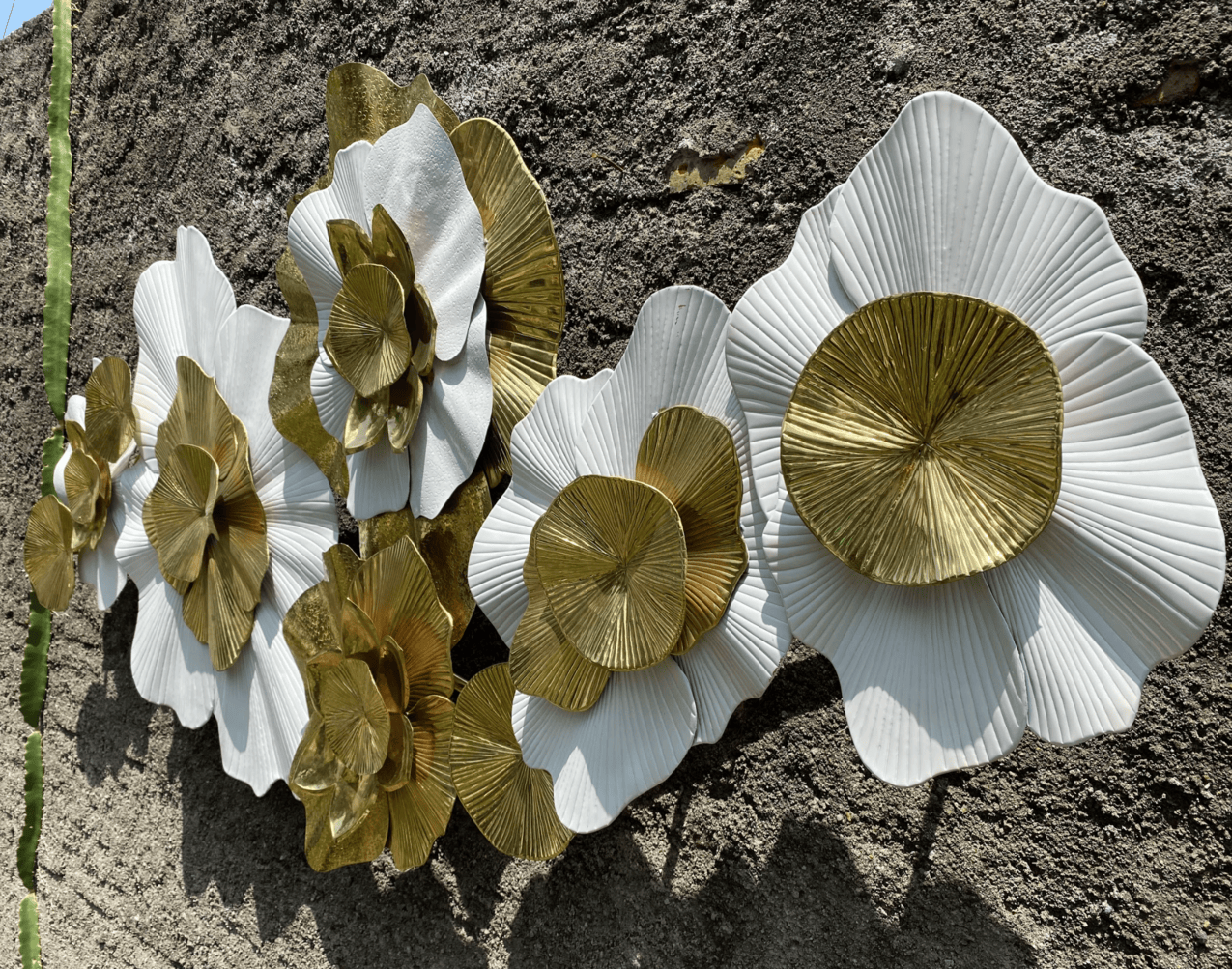 wall decor roemah tembaga