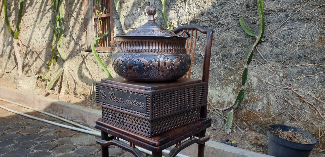 chaffingdish roemah tembaga